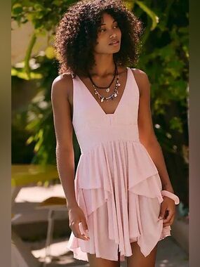 NWT FREE PEOPLE Star Gaze Mini Dress
$78 MSRP